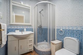 HostWise - Bright Flat w/ Terrace & Pools - Tavira - 1