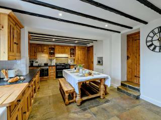 5 Bed in Bingley 91977 - Bingley - 3