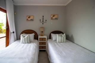 Coastal Villa - East London - 8
