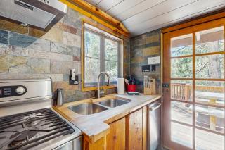 Wildwood Cottage - 1