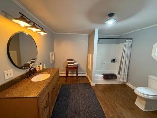 Stunning 3BR/2BA Home w/ Views & Private Hot Tub - Bucksport - 0