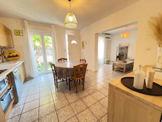 Maison de Ville proche des Grands Buffets - 1