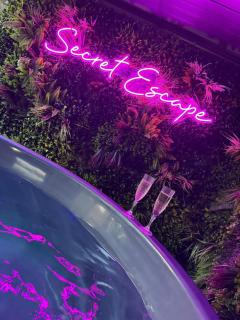 Sheffield-Apartment-Sleeps4-Parking-HotTub - Sheffield - 9