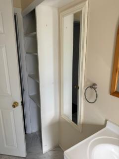 Third Floor loft 2bed 1 bath Historic district - 9