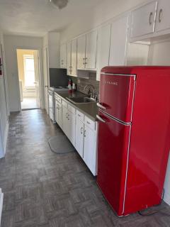 Third Floor loft 2bed 1 bath Historic district - 7