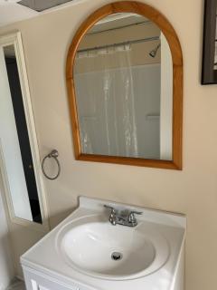 Third Floor loft 2bed 1 bath Historic district - 1