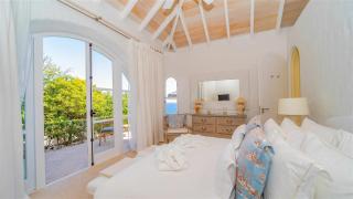 Bright Villa With View Of Sparkling Ocean - Marigot - 8