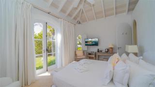 Bright Villa With View Of Sparkling Ocean - Marigot - 5