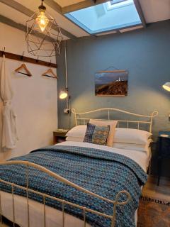 Cattle Shed Cottage - Narberth - 1