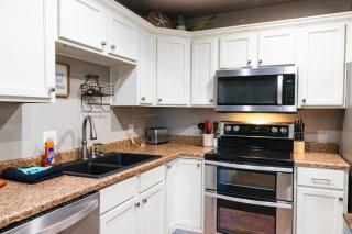 Lakefront Captains Quarters - 31 - Mead - 6