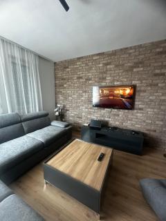 Crystal Lux - Veles - 5