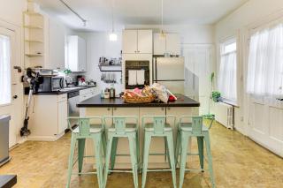 1 Mi to Needham Center Square Pet-Friendly Apt! - - 3