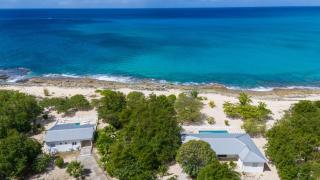 The Beach Bungalow Sisters - Baie Longue - 0