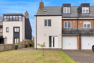 Sunset View - North East Escapes - 0