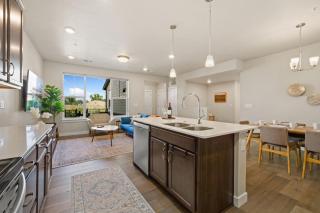 Northfield Hideaway, King Suite, EV, Pet-Friendly - 1