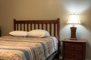 Lakeview Room 2 Queens - 22 - Mead - 2