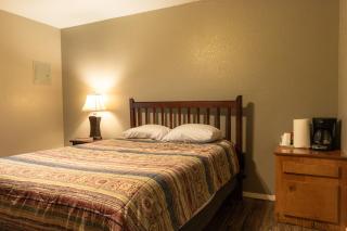 Lakeview Room 2 Queens - 22 - Mead - 3