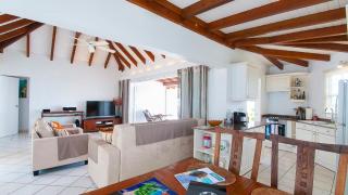 Rustic Romantic Villa with Lovely Ocean Views - Marigot - 5