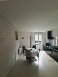 Studio entier plein centre - Vierzon - 5