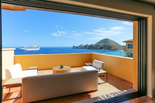 Exclusive Beach Penthouse Jacuzzi & Private Access - Cabo San Lucas - 2