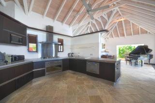 Nestled on a Hill Villa with Amazing Views and Grand Piano - Gustavia - 7