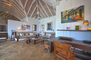 Nestled on a Hill Villa with Amazing Views and Grand Piano - Gustavia - 3