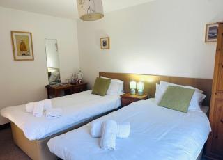 ROYAL OAK - Kinnersley - 2