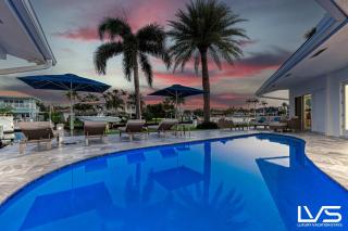 Villa Azul Coastal Oasis 5 Min Walk to Beach and Waterfront - 8