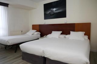 Hotel Vigo Plaza - Vigo - 3