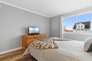Beachside Hideout by myBeach Vacation Rentals - Myrtle Beach - 1