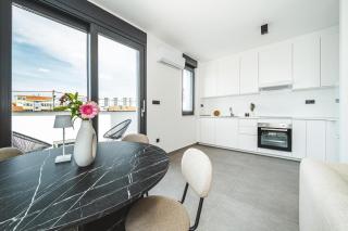 Flex SelfCheckIns 183 - Zagreb - 3 Bedrooms - Parking - Balcony - Zagreb - 8