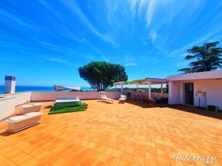 Alisea - Camere in villa con Piscina e parcheggio gratuito - 9