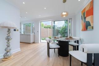 Cozy Retreat Near Wimbledon Comfort and Convenience in South London - 2