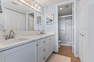 Direct Oceanfront Ocean Drive- Indoor Pool- Slps 8 by myBeach Vacation Rentals - Myrtle Beach - 9