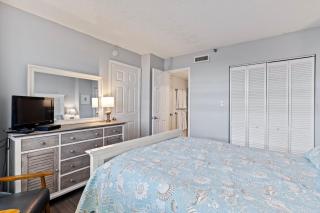 Direct Oceanfront Ocean Drive- Indoor Pool- Slps 8 by myBeach Vacation Rentals - Myrtle Beach - 8