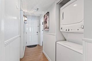 Direct Oceanfront Ocean Drive- Indoor Pool- Slps 8 by myBeach Vacation Rentals - Myrtle Beach - 5
