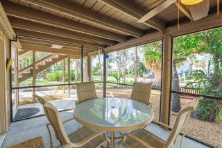Palmetto Beach Cottage by Sun Palace Vacations - Fort Myers Beach - 4