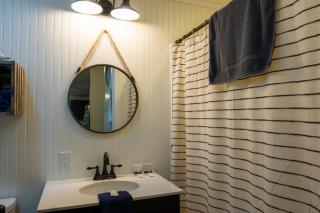 Lakefront The Bunkhouse - 32 - Mead - 5
