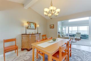 Family Home with Stunning Water Views in Tavares! - 1