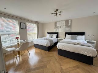 The Grand Royal Kilburn House - 4BR/3BR w Parking - Londra - 8