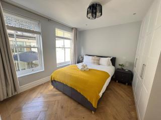The Grand Royal Kilburn House - 4BR/3BR w Parking - Londra - 4