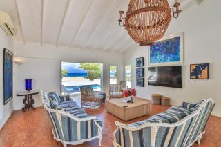 Blue Horizon Beach Bungalow - 9
