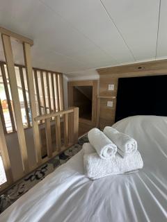 Inverness Lodge-Free Parking-Balcony-Sleeps 4 - Inverness - 8