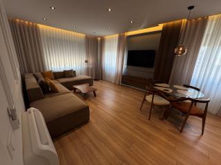 Luxurious & Spacious Old Bazaar Apartment - Tirana - 5