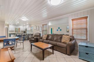 Modern Coastal Comfort Near the Ocean - Myrtle Beach - 4