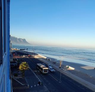 401 Pip's Place - Strand - 2