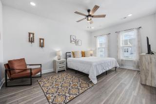 Spacious 4-Bed Oasis with Games, Beach Gear, Sleeps 10 - Myrtle Beach - 7