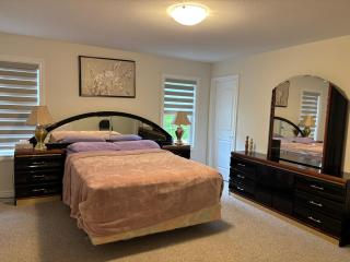 Whole House 4 Bedrooms 6 beds 3 bath family friendly Quite and relaxation area - Gravenhurst - 8