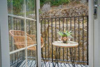 Rock Mill 2 Bed Apartment 12 - Stoney Middleton - 5