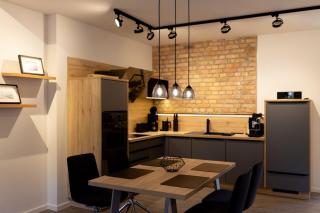 Loris Studio - Binz - 9